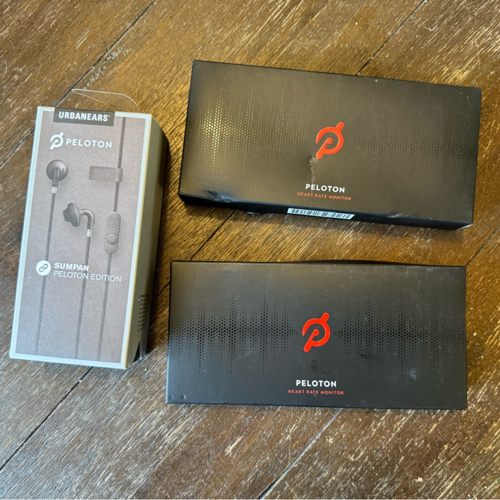 Peloton brand accessory bundle